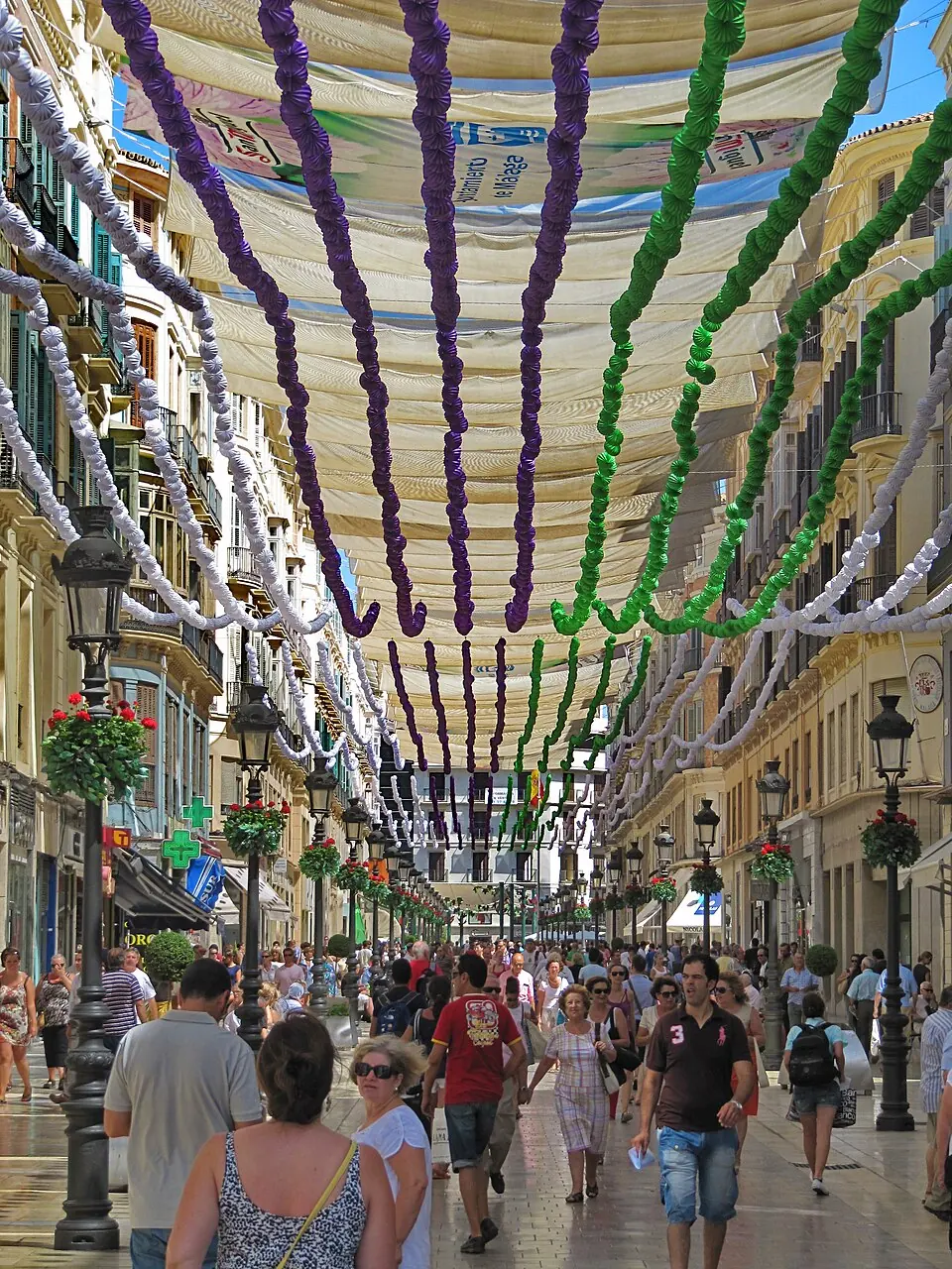 Daytime fair in the centre of Málaga.